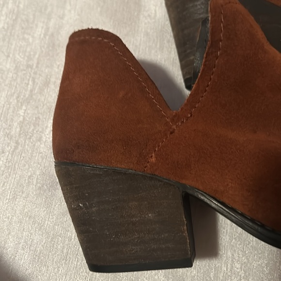 Steve Madden Women’s ‘Adelphie’ Style Ankle Booties Dark Copper Brown Size 8 - Picture 2 of 14